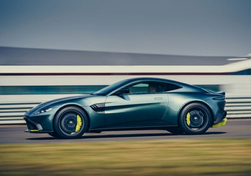 Vantage AMR manuel şanzımanlı iç mekân