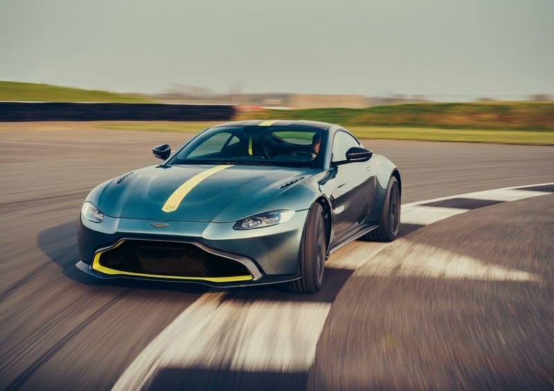 Aston Martin Vantage Amr otomobil arşiv görseli