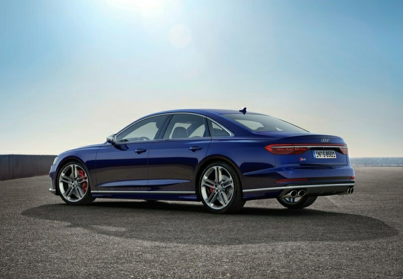 Audi S8 kabin tasarımı