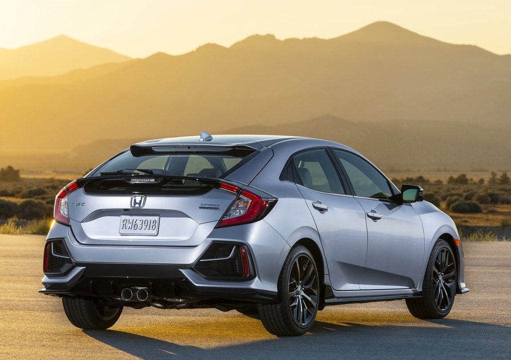 Honda Civic Hatchback Sport Touring arka üç çeyrek görünüm
