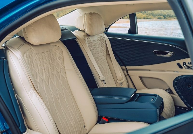 Flying Spur First Edition arşiv fotoğrafı 6