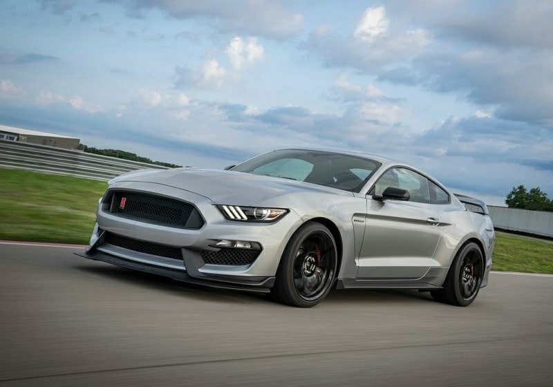 Ford Mustang Shelby GT 350R otomobil arşiv görseli