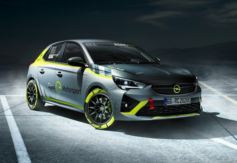 Corsa-e tabanlı Opel ralli otomobili yarış tasarımı
