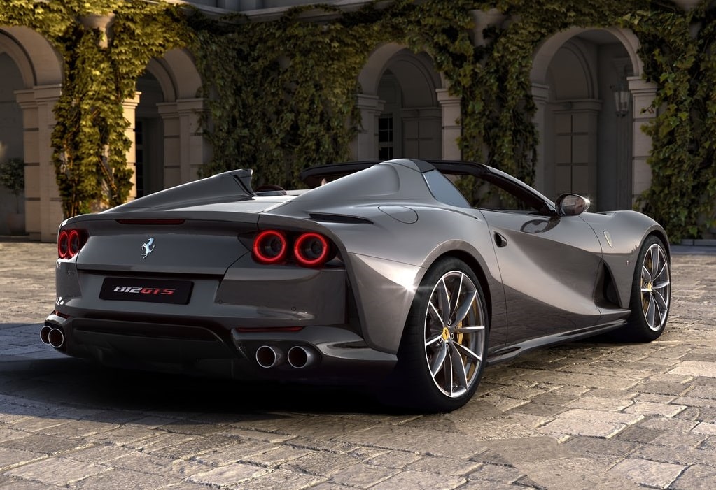 812 GTS yan gövde ve arka bölüm görünümü