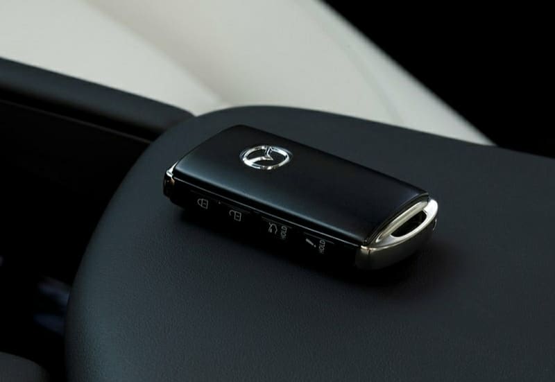 Mazda 3 Sedan direksiyon ve gösterge alanı