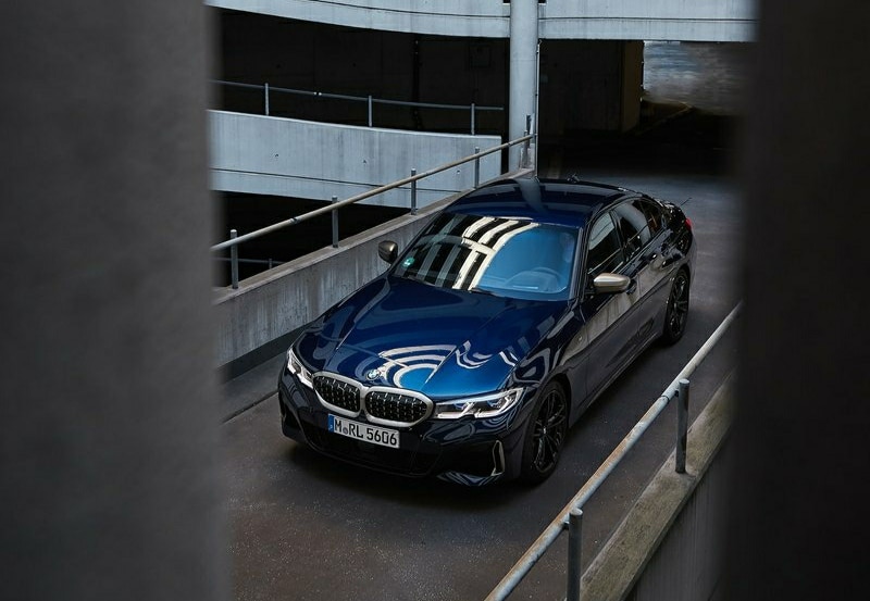 BMW M340i gövde detay fotoğrafı