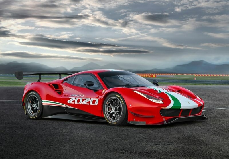 488 GT3 Evo yarış otomobili yan görünümü