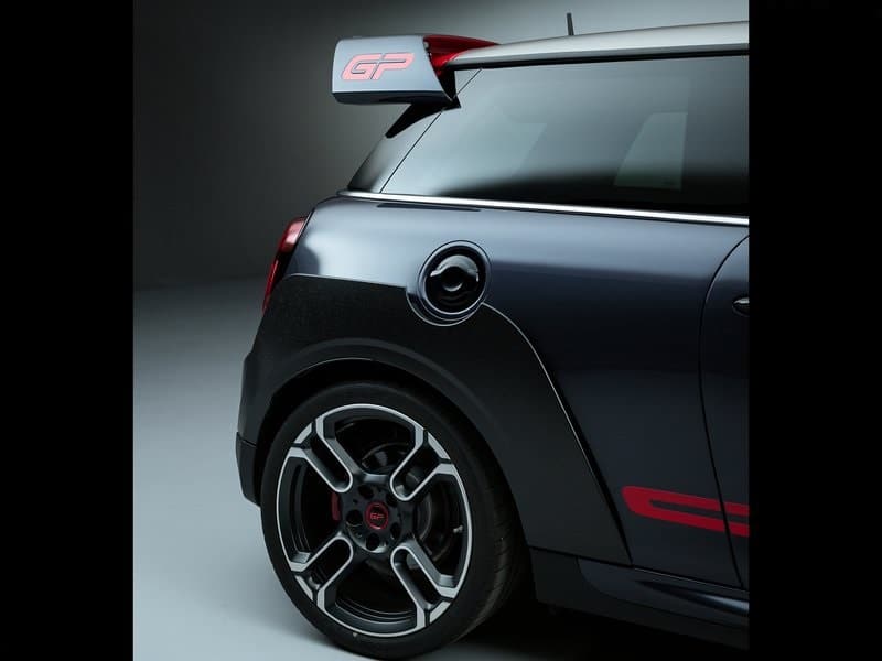 MINI John Cooper Works GP ön görünümü