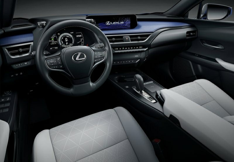 UX 300e elektrikli crossover gövde detayı