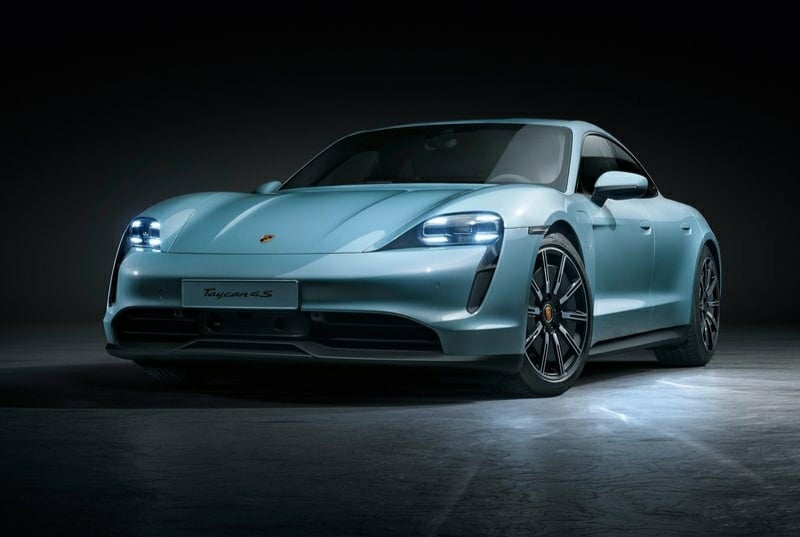 2020 Porsche Taycan 4S otomobil arşiv görseli