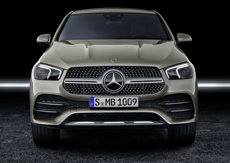 GLE Coupe doğrudan ön görünüm