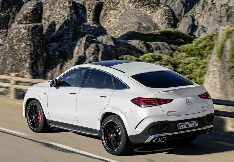 GLE 53 Coupe yan profil görünümü
