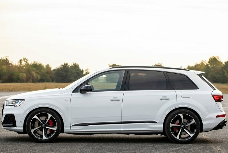Audi Q7 Tfsi E Quattro otomobil arşiv görseli