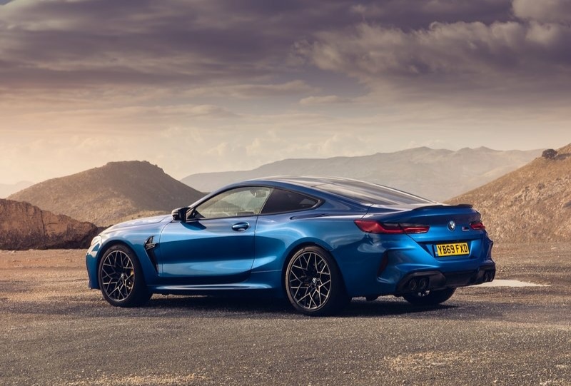 2020 BMW M8 Competition Coupe otomobil arşiv görseli