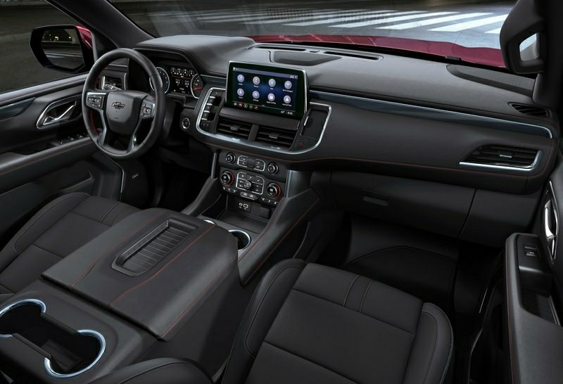 Chevrolet Tahoe kabin bilgi eğlence ekranı ve orta konsol