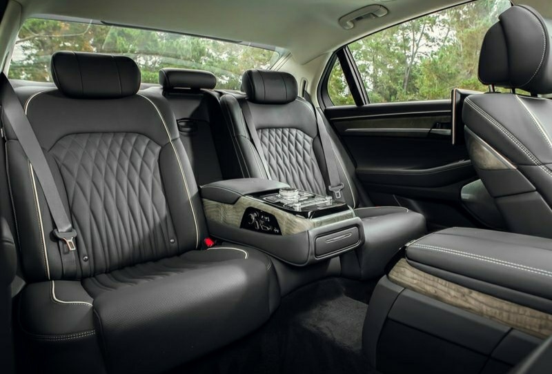 Genesis G90 arşiv görünümü