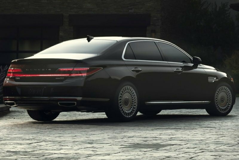 Genesis G90 gösterge ve kokpit görünümü