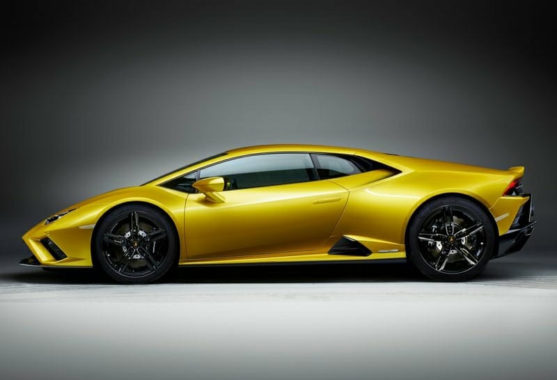 Huracan EVO RWD arka bölüm tasarımı