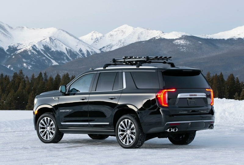 GMC Yukon Denali arşiv görünümü