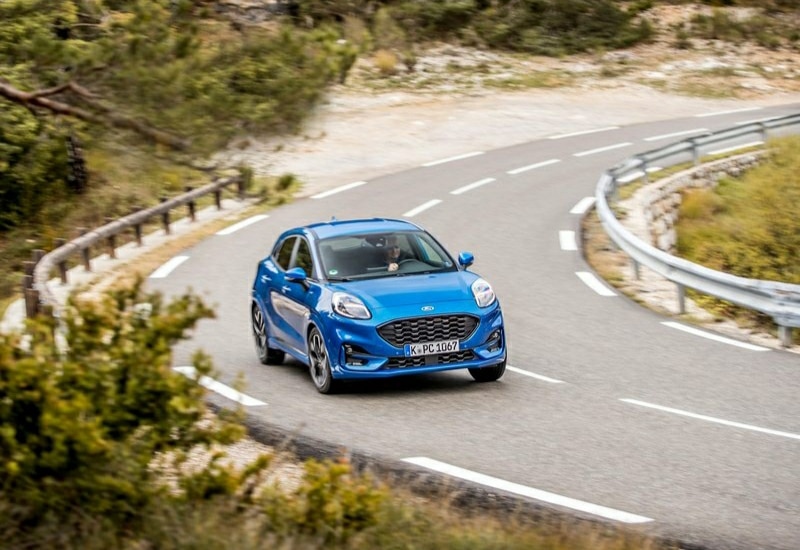 Ford Puma ön bölüm ve gövde tasarımı