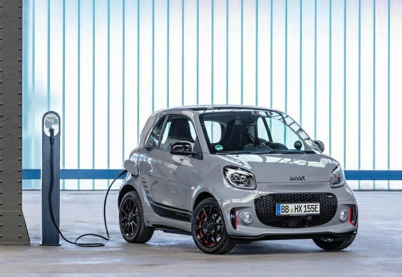 Elektrikli smart fortwo şehir otomobili