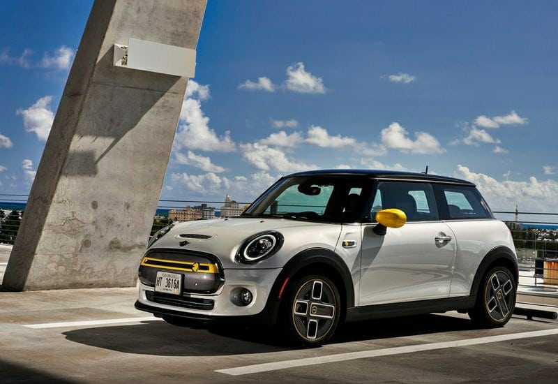 MINI Cooper SE arşiv görseli 04