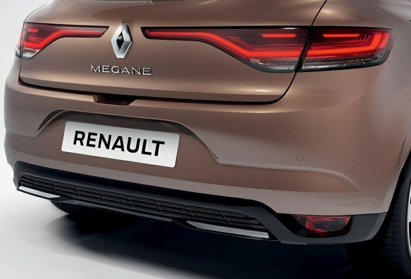 Renault Megane arka stop ve bagaj kapağı ayrıntısı