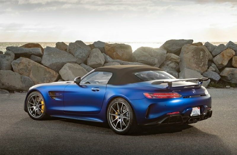 Mercedes-AMG GT R Roadster jant ve gövde detayı