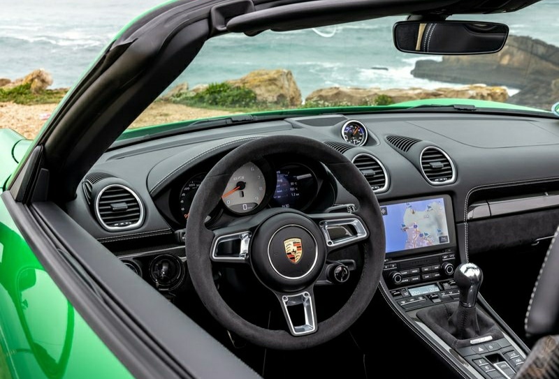 718 Boxster GTS 4.0 direksiyon ve manuel vites