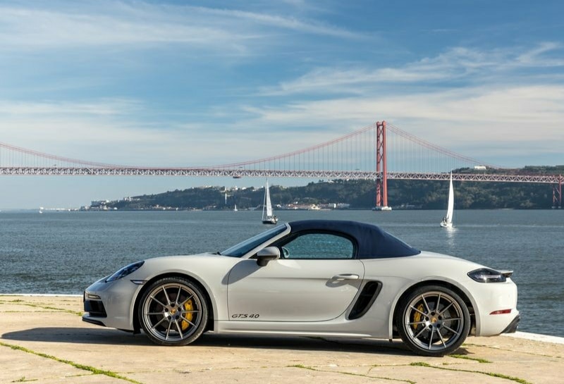 718 Boxster GTS 4.0 kumaş tavan kapalı yan görünüm