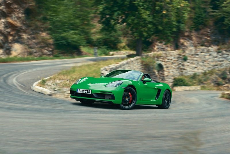 718 Boxster GTS 4.0 viraj görünümü