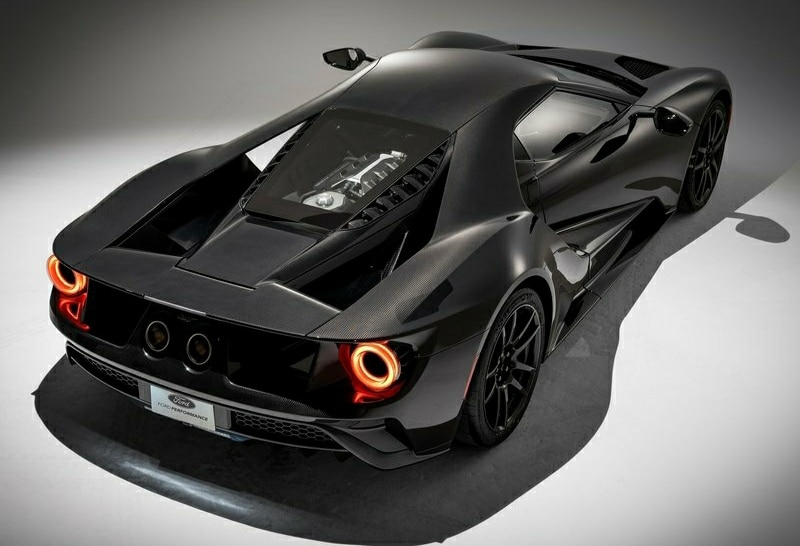 Ford GT arka üst açı ve dairesel stop lambaları