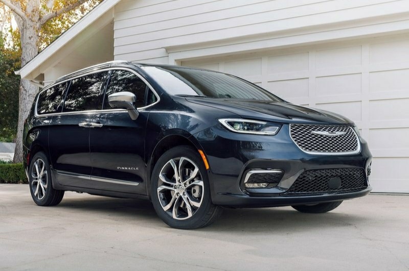 Chrysler Pacifica Pinnacle ön tasarım