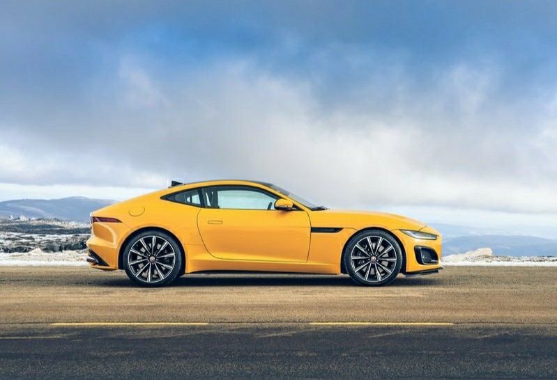 2021 Jaguar F Type otomobil arşiv görseli