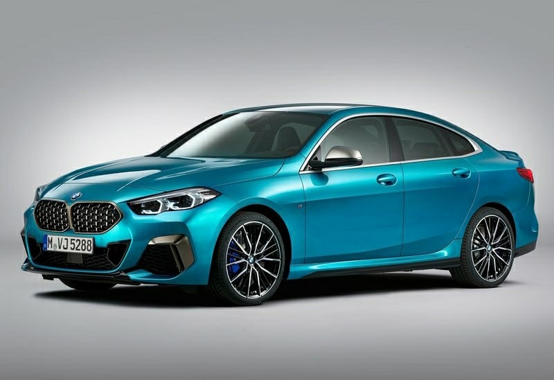 BMW M235i xDrive Gran Coupe ön üç çeyrek görünümü