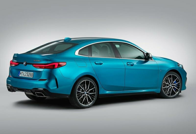 BMW M235i xDrive ön tasarım ayrıntıları