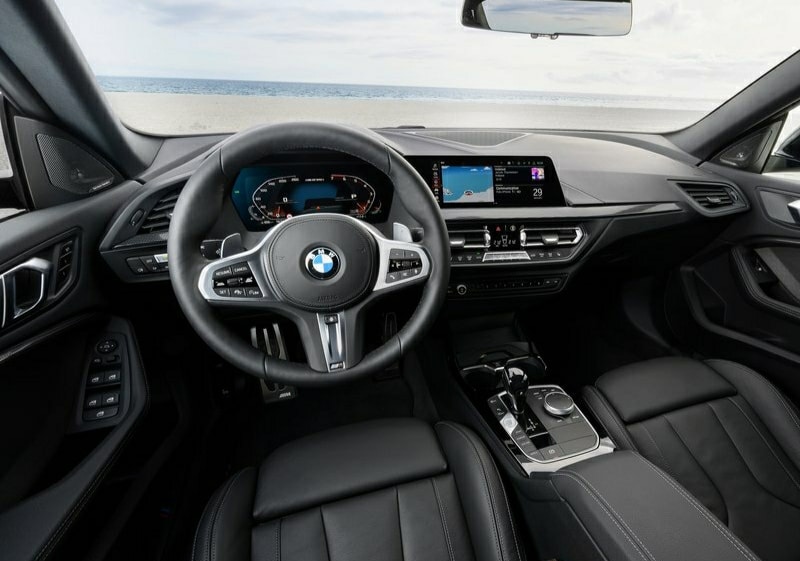 BMW M235i xDrive Gran Coupe arka görünüm