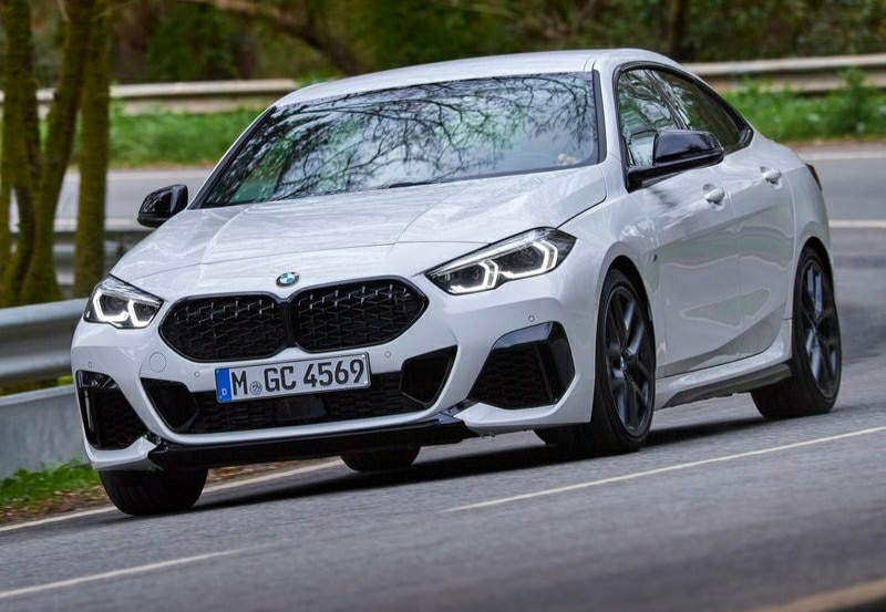 BMW M235i xDrive kabin görünümü