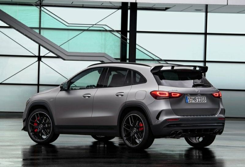 Mercedes-AMG GLA 45 S dış tasarım görünümü