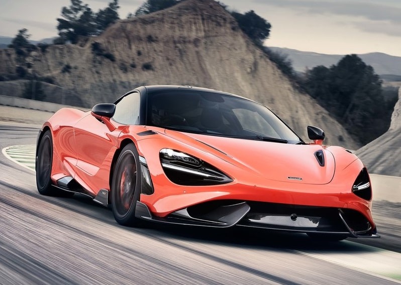 McLaren 765LT arka kanat görünümü