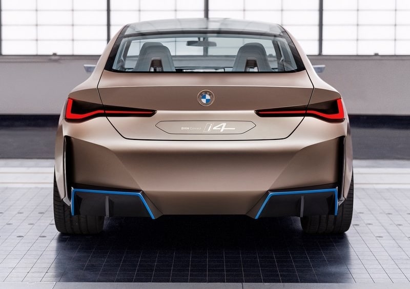BMW i4 konsept otomobil dış görünümü