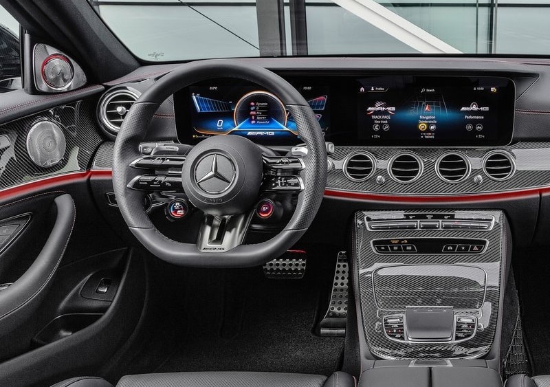 Mercedes-AMG E 53 Sedan arşiv görseli 11