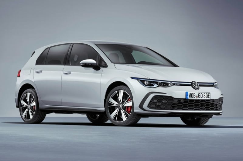Golf GTE önden üç çeyrek görünüm