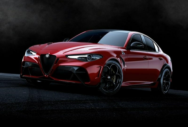 Giulia GTA ve GTAm arşiv görseli