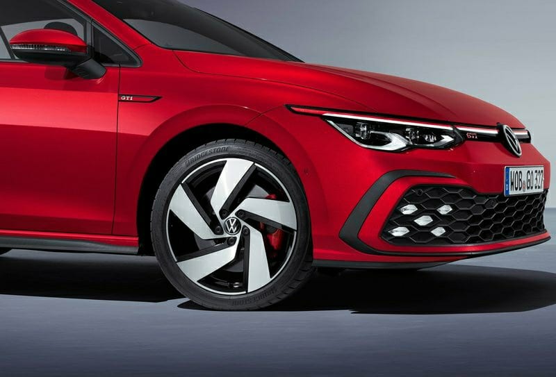 Golf GTI ön bölüm ve jant ayrıntısı