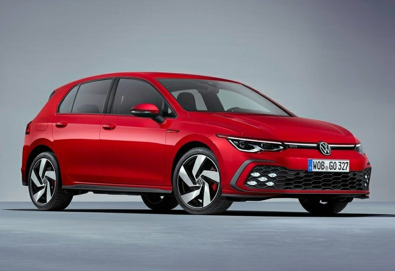 Golf GTI sekizinci nesil önden üç çeyrek görünüm