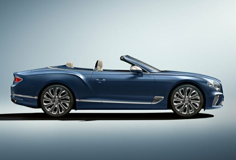 Bentley Continental GT Mulliner Convertible ön üç çeyrek görünümü