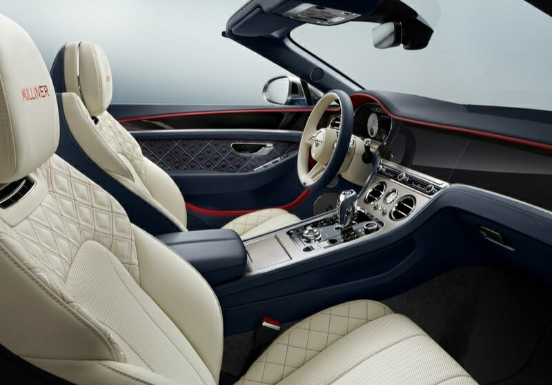Continental GT Mulliner Convertible arka üç çeyrek görünümü