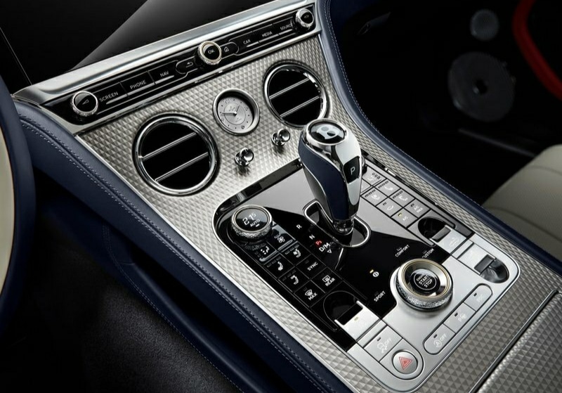 Bentley Mulliner Convertible arka tasarımı