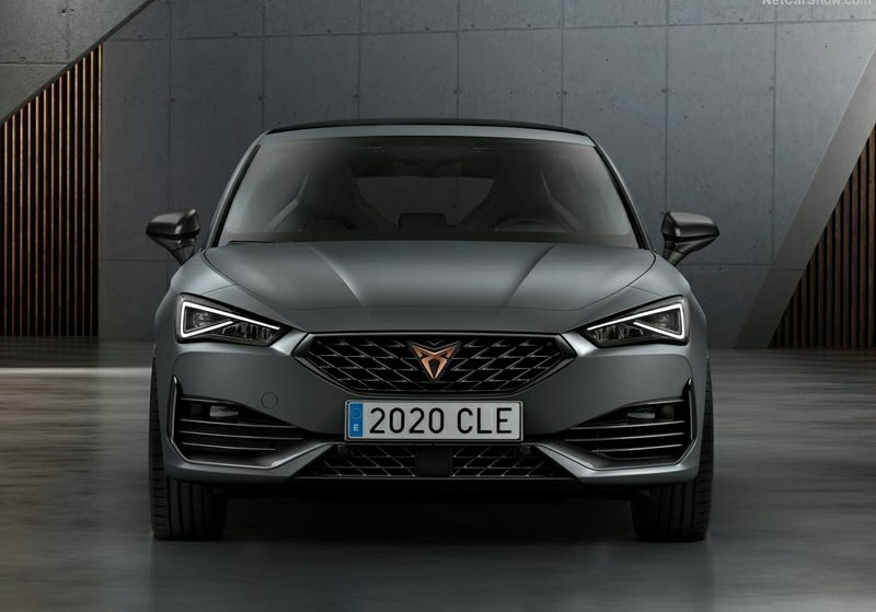 CUPRA Leon hatchback ön görünümü